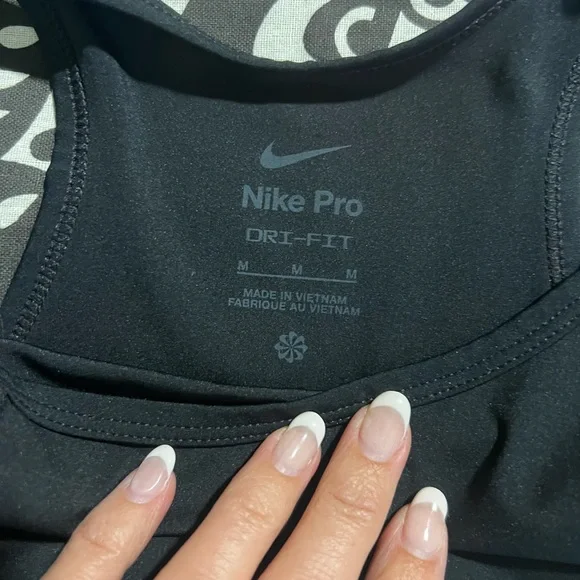 Nike Pro Dri-FIT High-Neck Sports Bra – Black – Size M - Picture 6 of 6